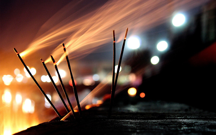 ABOUT INCENSE - Alast Incense - عود الست