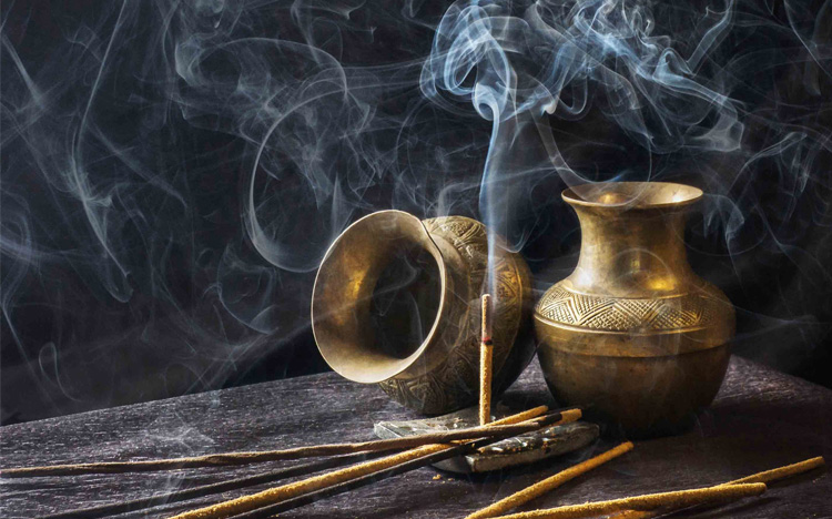 History of Incense - Alast Incense - عود الست